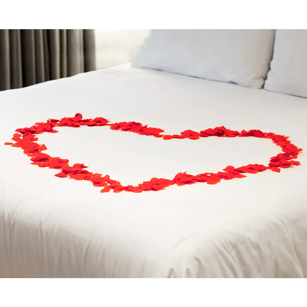 Red polyester rose petals in a tube – decoration for weddings &amp; Valentine's Day 5